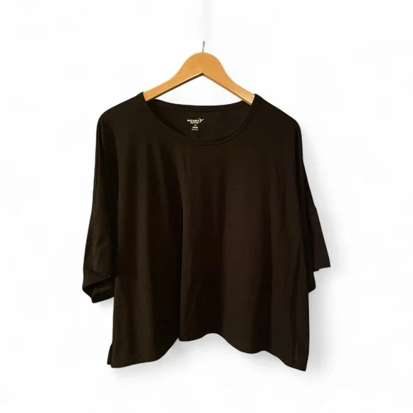 Old Navy Black Women's Crop Top - Picture 3 of 3